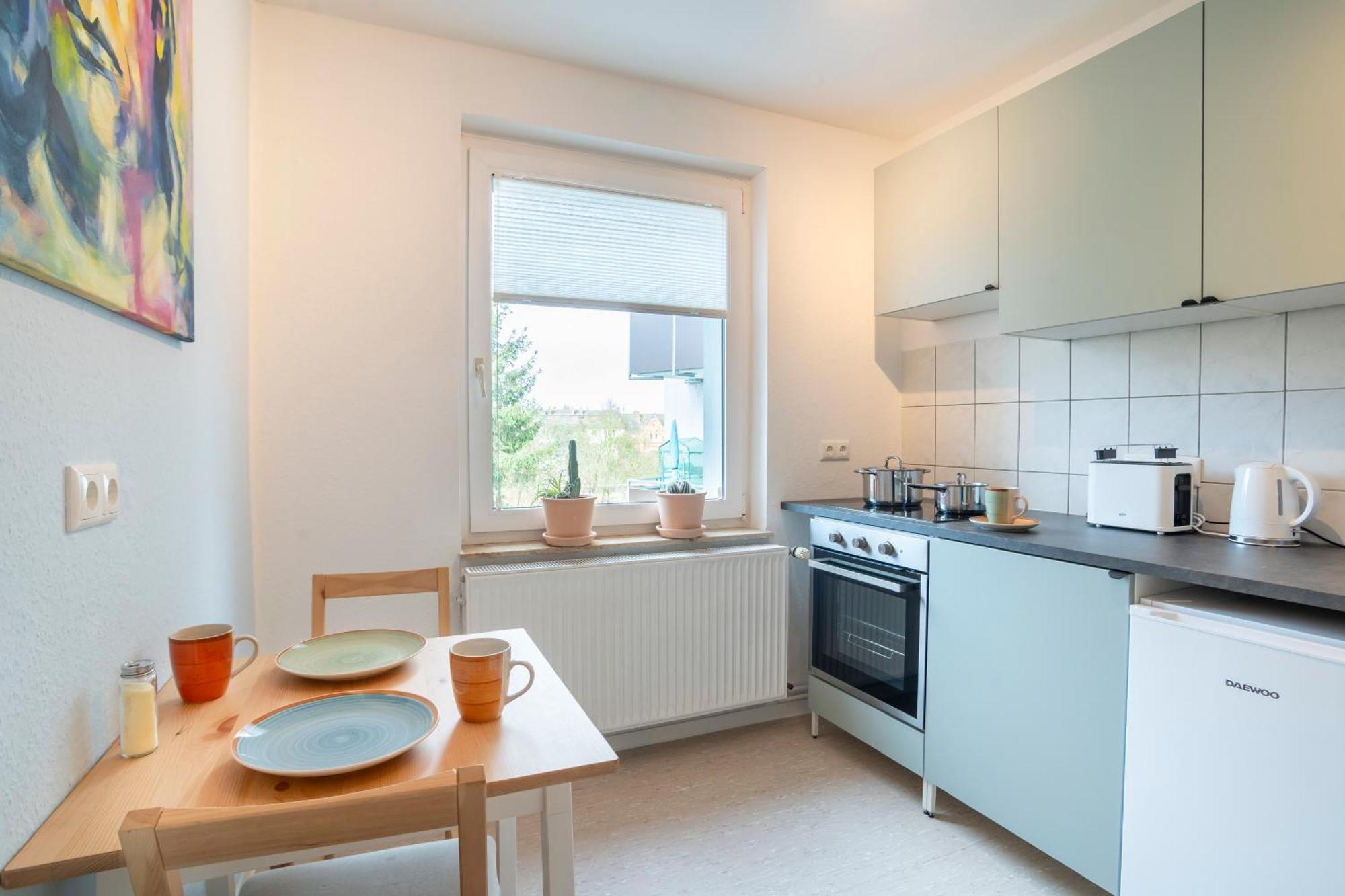 Akram Appartement III - Ruhig, Stadtnah Хилдесхайм Екстериор снимка
